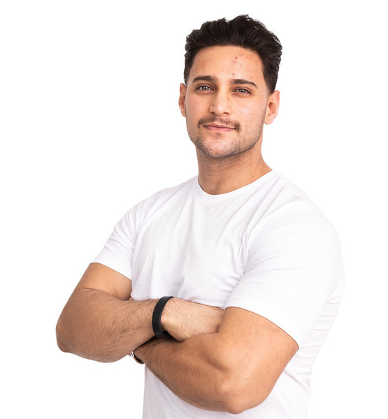 Yamen M. – Real People Sedcard-Foto 2 bei JustInCast