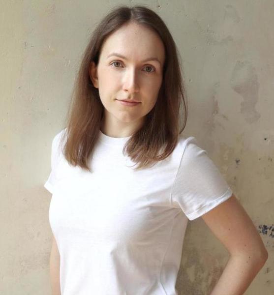 Annika M. – Schauspiel Sedcard-Foto 4 bei JustInCast