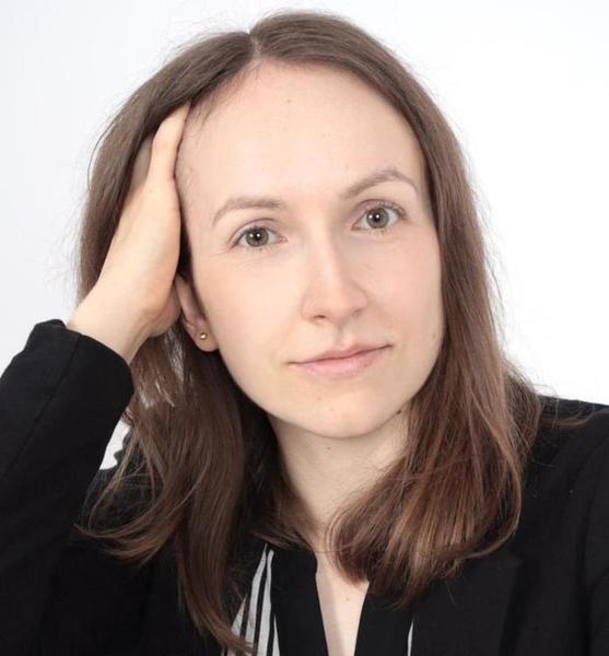 Annika M. – Schauspiel Sedcard-Foto 5 bei JustInCast