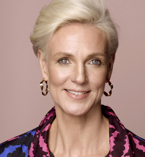 Dana W. – Fashion Sedcard-Foto 3 bei JustInCast