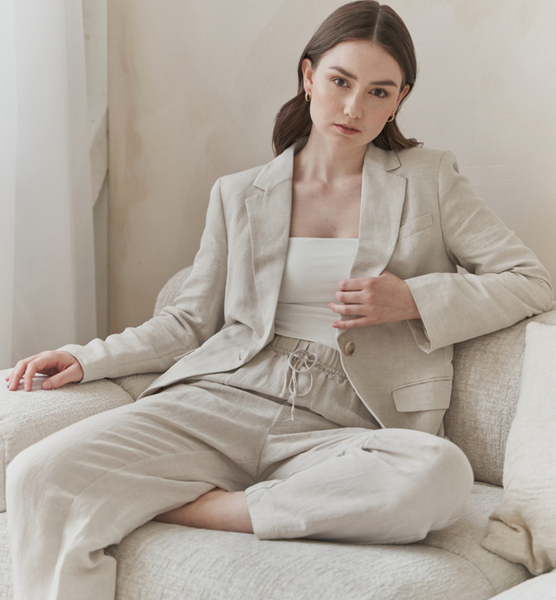 Carolin F. – Fashion Sedcard-Foto 4 bei JustInCast