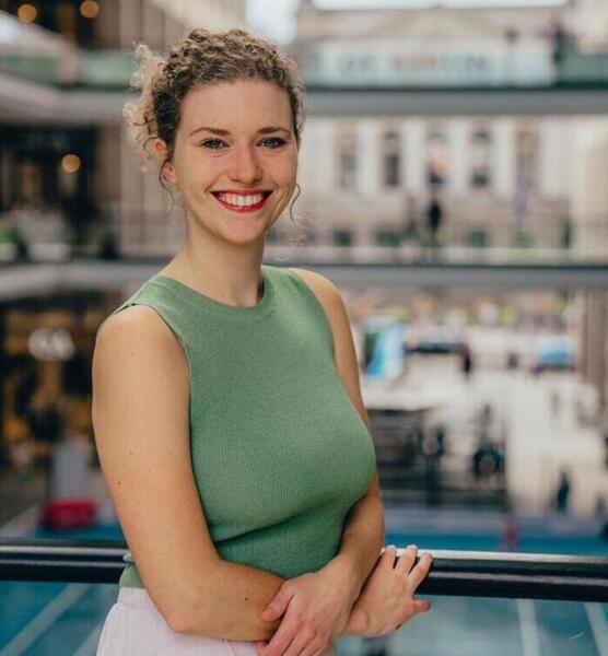 Janna F. – Schauspiel Sedcard-Foto 5 bei JustInCast