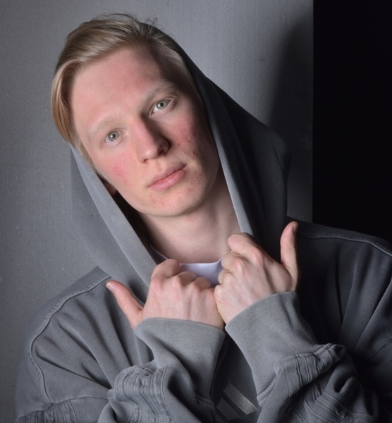 Oliver R. – Tanz Sedcard-Foto 5 bei JustInCast