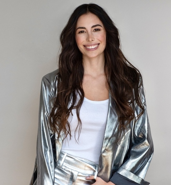 Chiara B. – Fashion Sedcard-Foto 5 bei JustInCast