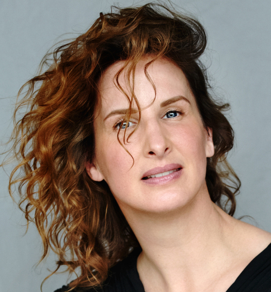 Christine D. – Moderation Sedcard-Foto 4 bei JustInCast