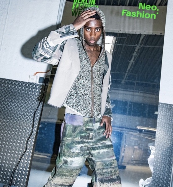 Delizeu D. – Fashion Sedcard-Foto 5 bei JustInCast