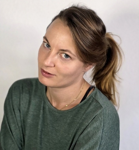 Lea Martina Z. – Schauspiel Sedcard-Foto 5 bei JustInCast