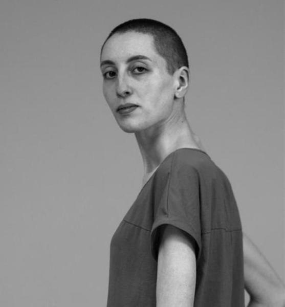 97893 stagepool   laura sommer   halbtotale laurasommer25.10.2024   2024  copy 