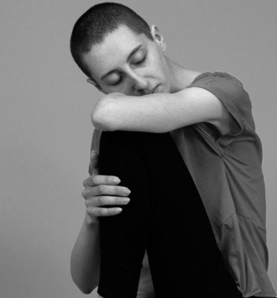 97894 stagepool   laura sommer   halbtotale laurasommer25.10.2024   2024  1   copy 